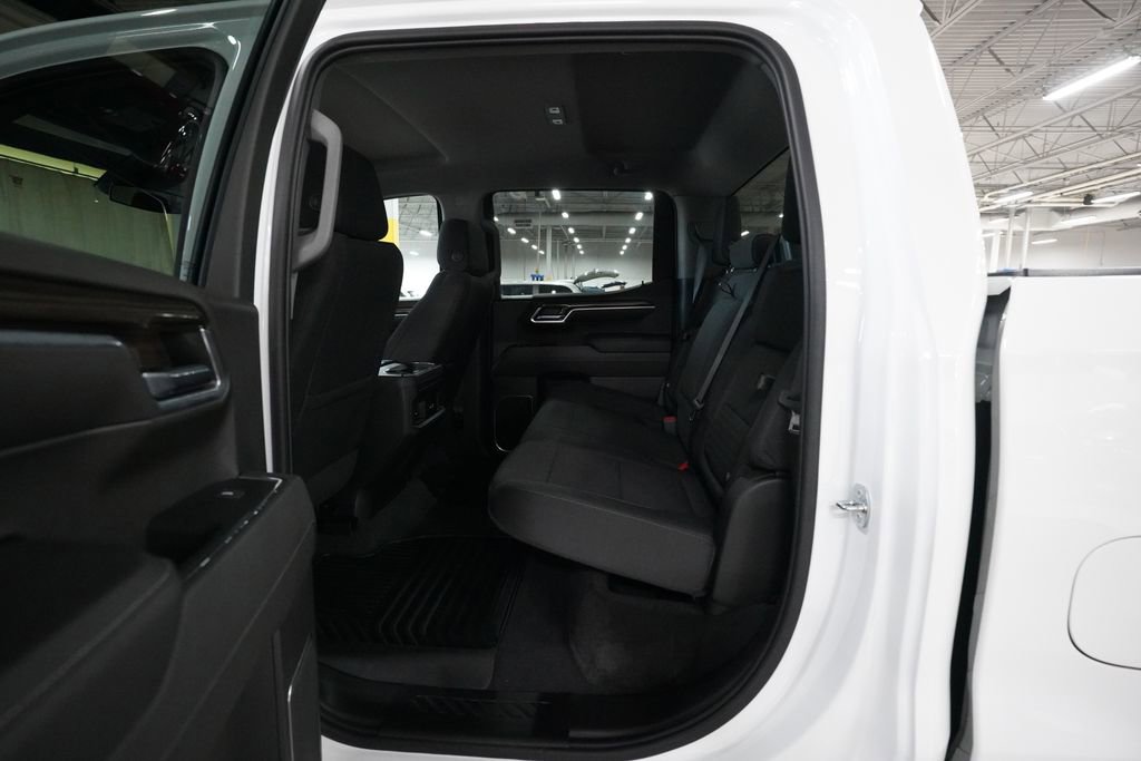 Used 2023 Chevrolet Silverado 1500 LT AWD/4WD image 15