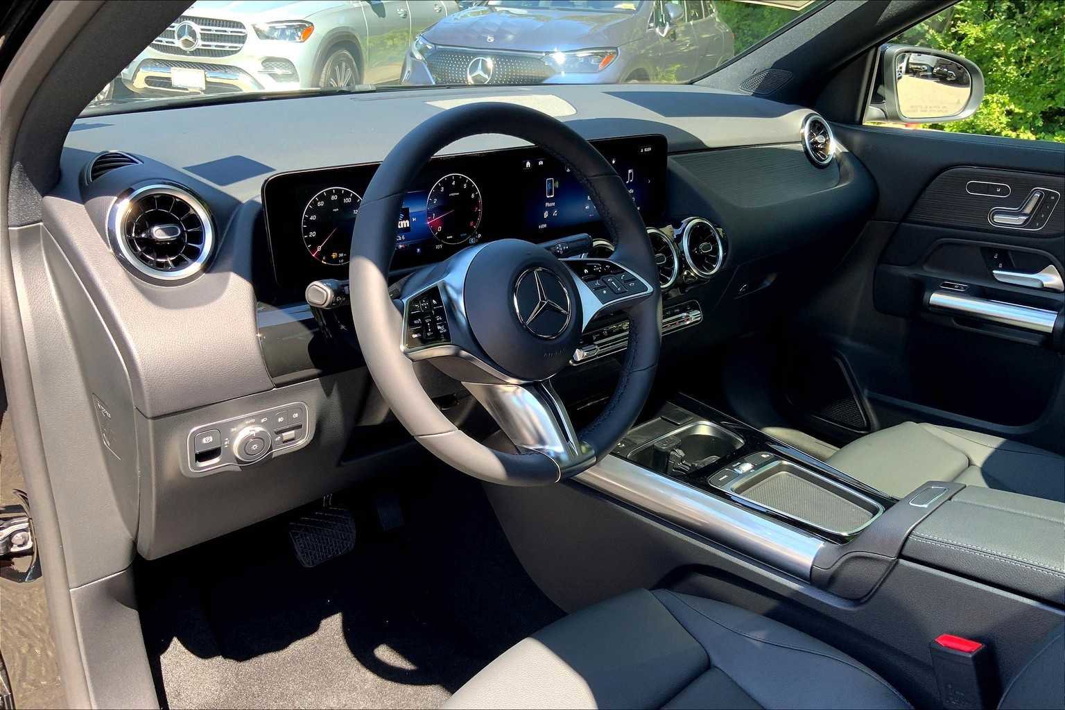 Certified 2026 Mercedes-Benz GLA 250 4MATIC image 9