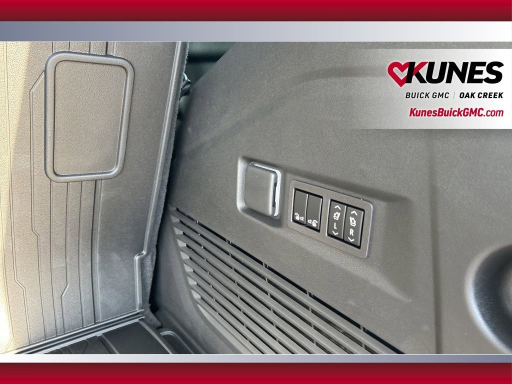New 2026 GMC Yukon AT4 w/ AT4 Premium Plus Package image 33