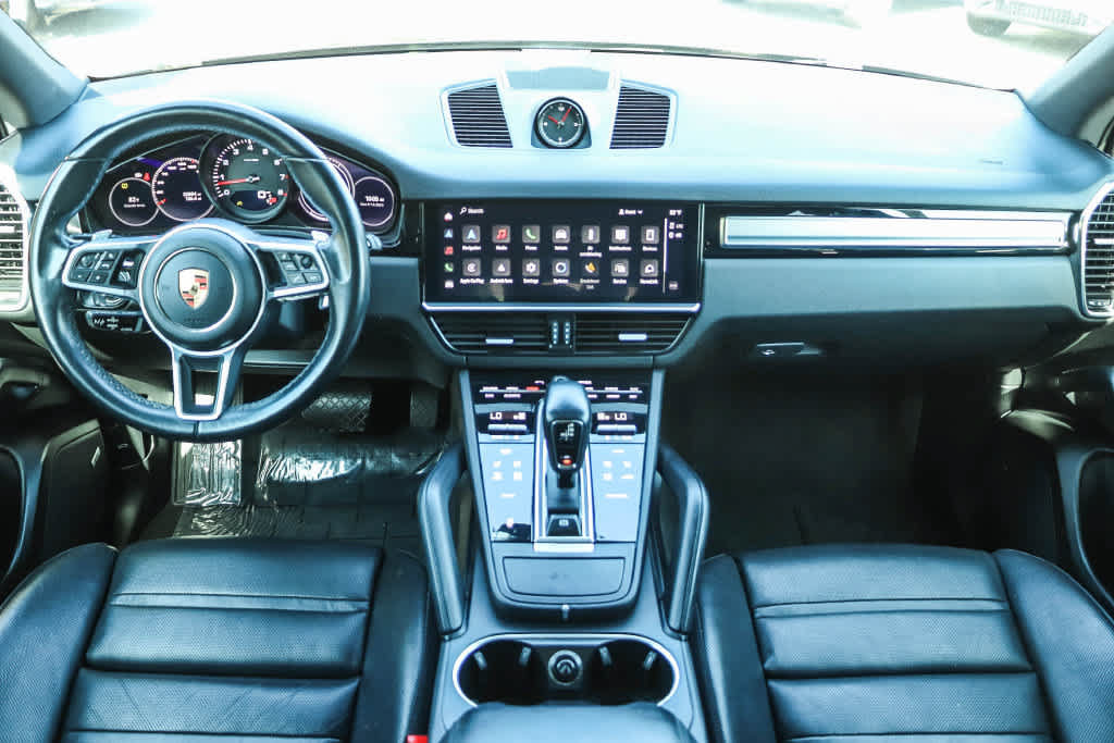 Used 2023 Porsche Cayenne Platinum Edition AWD/4WD image 14