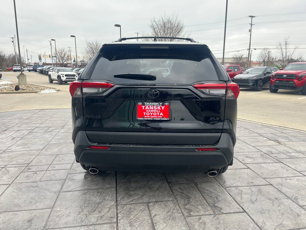 New 2025 Toyota RAV4 XLE image 4