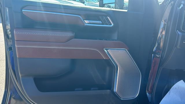 Used 2025 GMC Sierra 2500 Denali Ultimate image 16