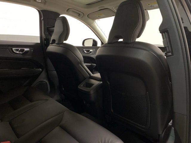 Used 2025 Volvo XC60 B5 Plus image 76