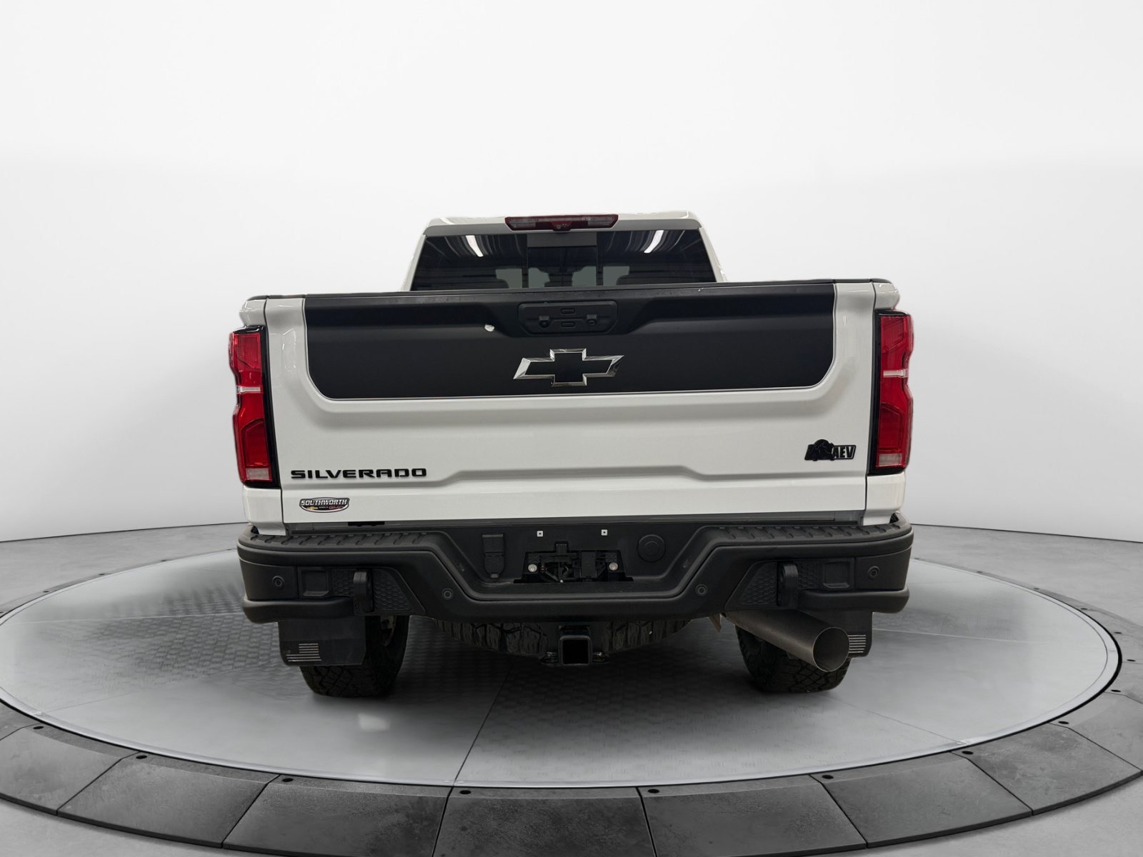 Used 2024 Chevrolet Silverado 2500 ZR2 w/ ZR2 Bison Edition AWD/4WD image 6