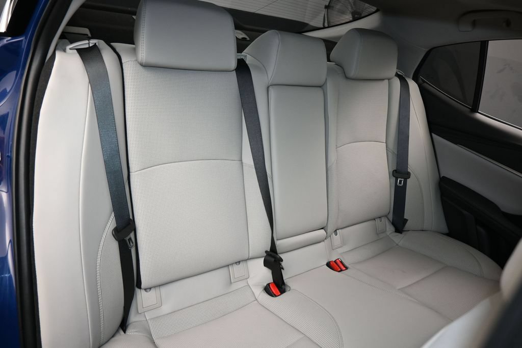 Used 2025 Toyota Camry XLE FWD image 38
