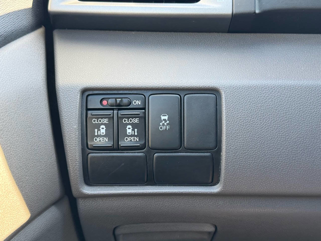 Used 2011 Honda Odyssey EX image 54