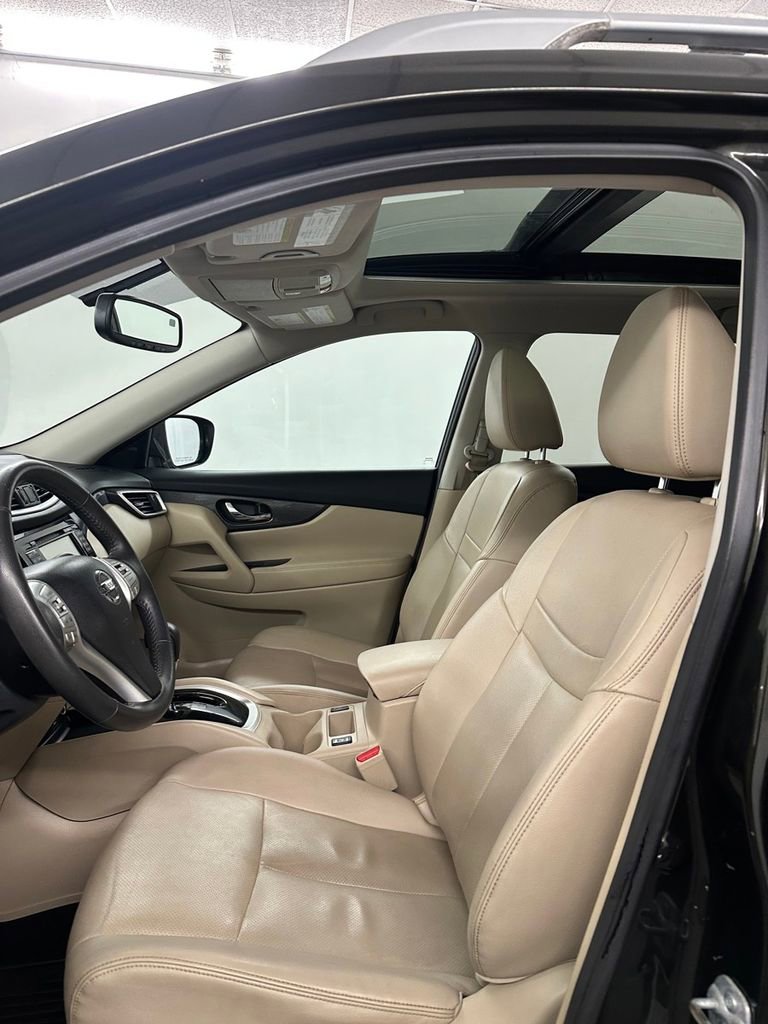 Used 2016 Nissan Rogue SL w/ SL Premium Package image 12