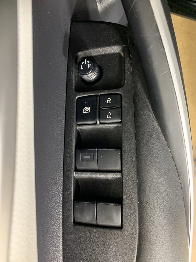 Used 2024 Toyota Corolla SE image 18