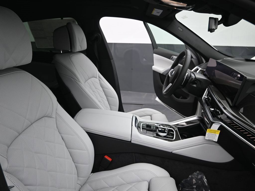New 2026 BMW X6 M60i image 21
