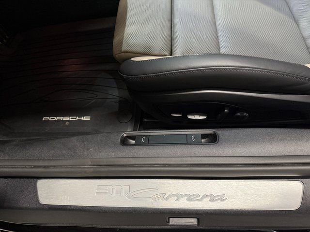 Certified 2025 Porsche 911 Carrera image 31