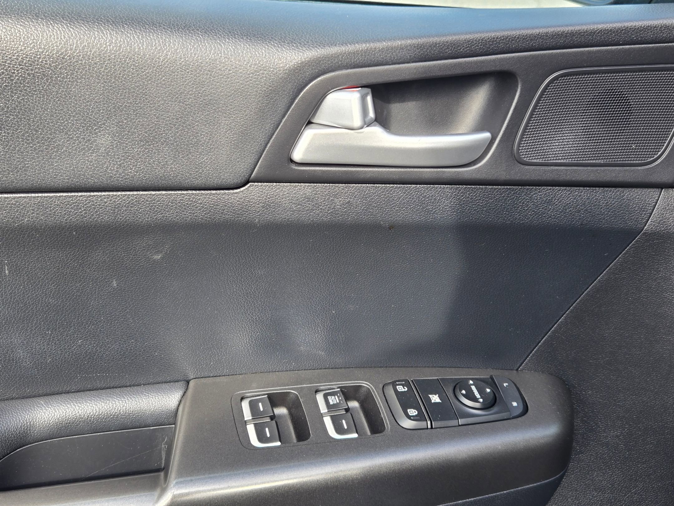 Used 2021 Kia Sportage LX image 21