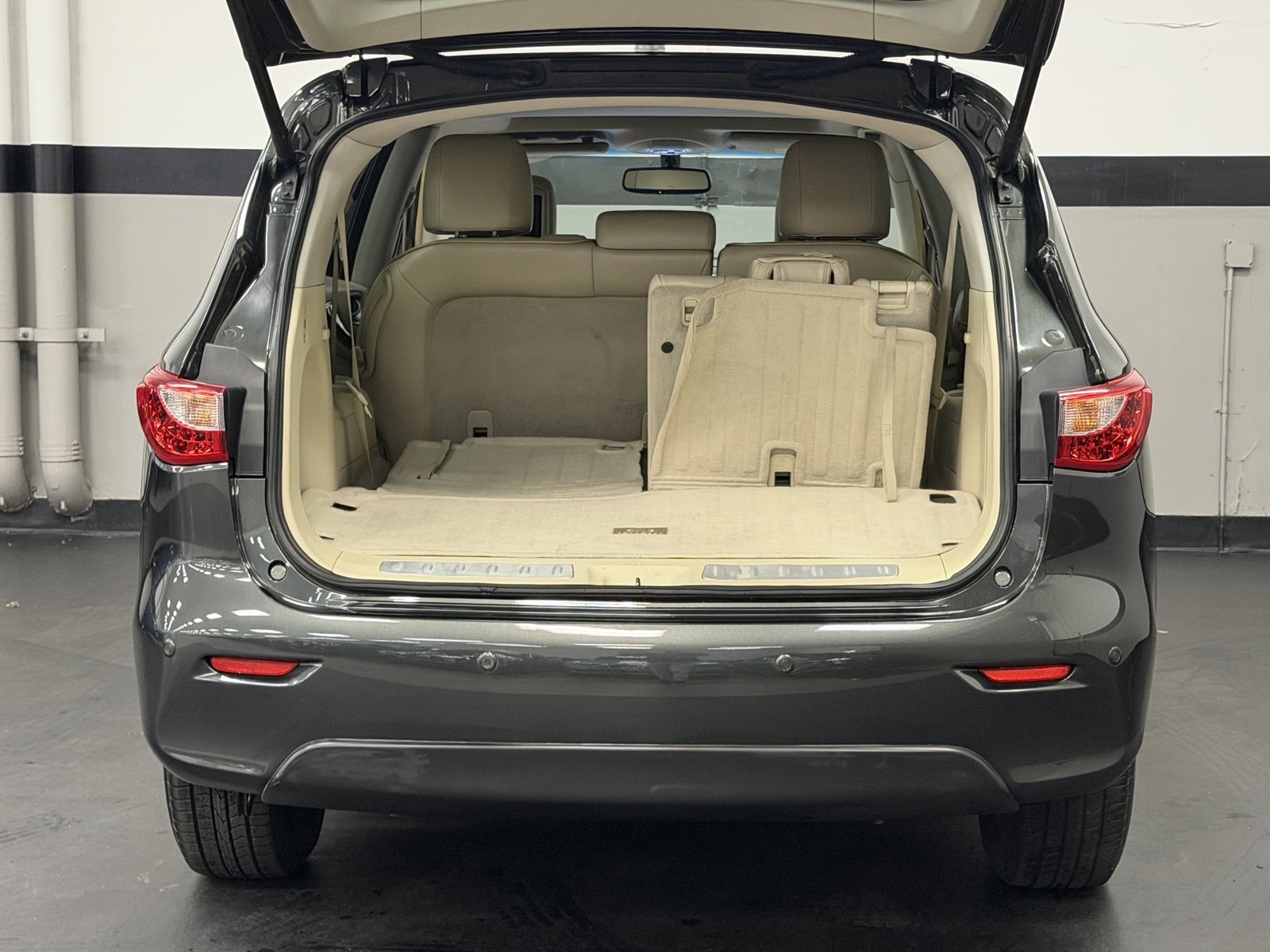 Used 2013 INFINITI JX35 Base w/ Premium Pkg image 15