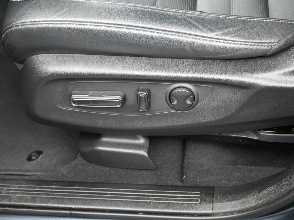 Certified 2023 Honda CR-V EX-L image 16