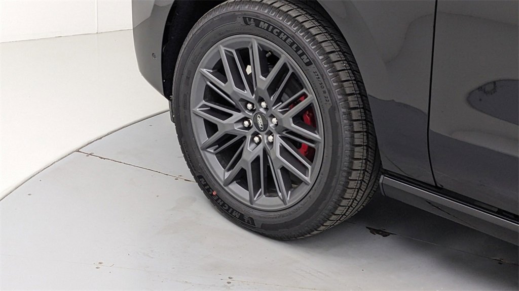 New 2025 Ford Expedition Max Platinum w/ Stealth Performance Package image 5