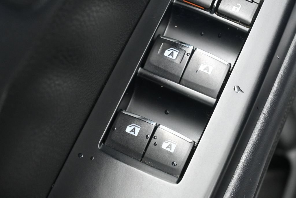 Used 2017 Toyota Highlander Limited w/ Protection Package #3 AWD/4WD image 13