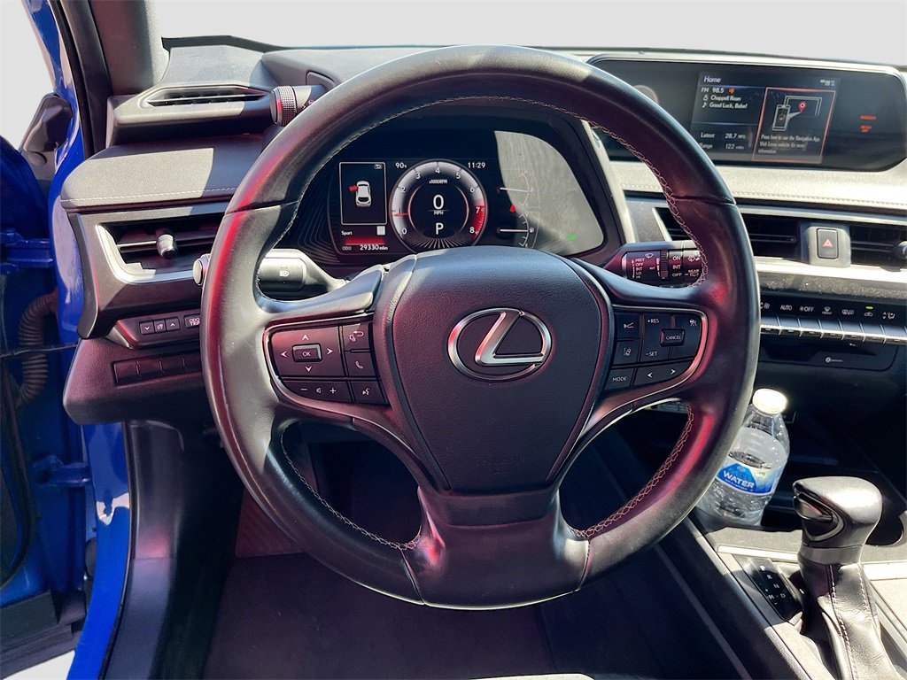 Used 2022 Lexus UX 200 image 11