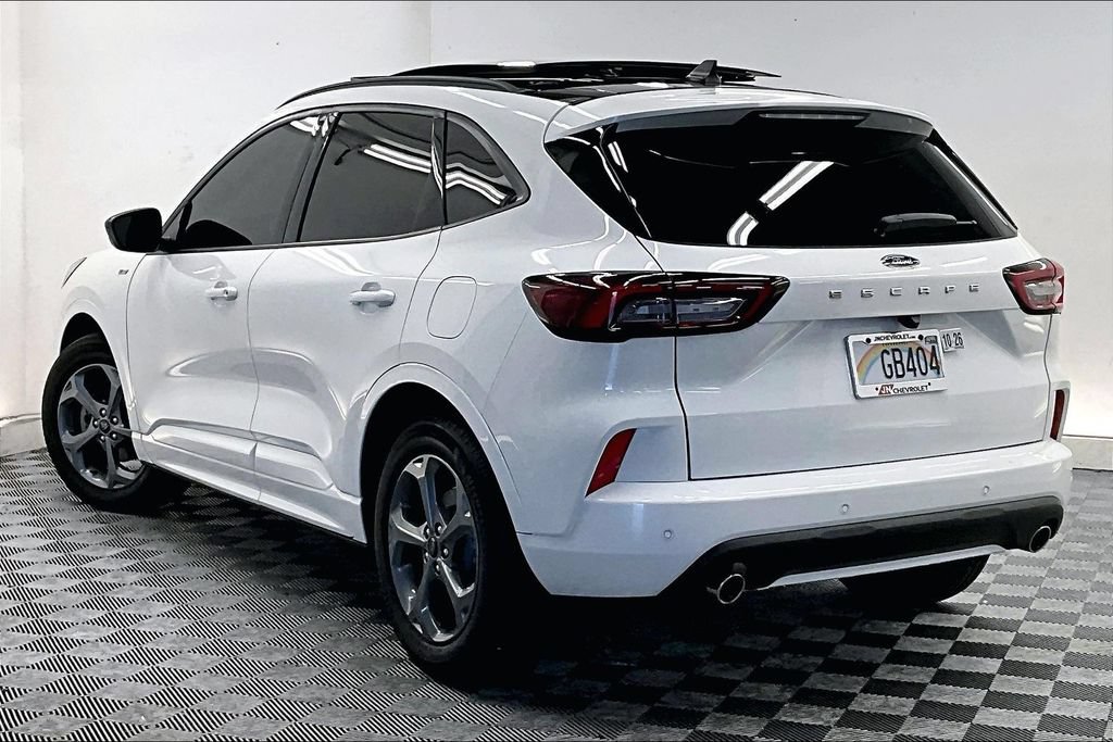 Used 2024 Ford Escape ST-Line w/ Tech Pack #1 FWD image 10