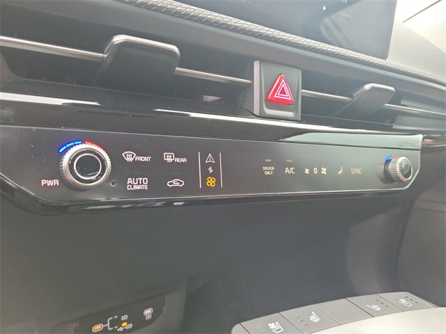 New 2025 Kia EV6 Wind image 29