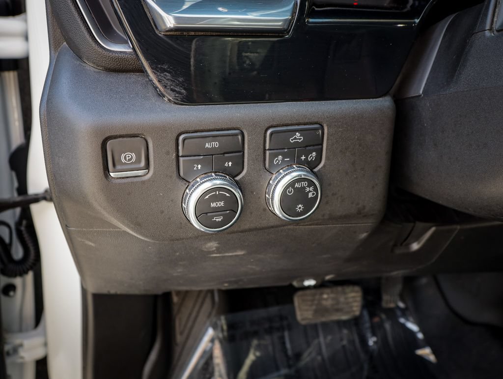 Used 2023 GMC Sierra 1500 SLE AWD/4WD image 19