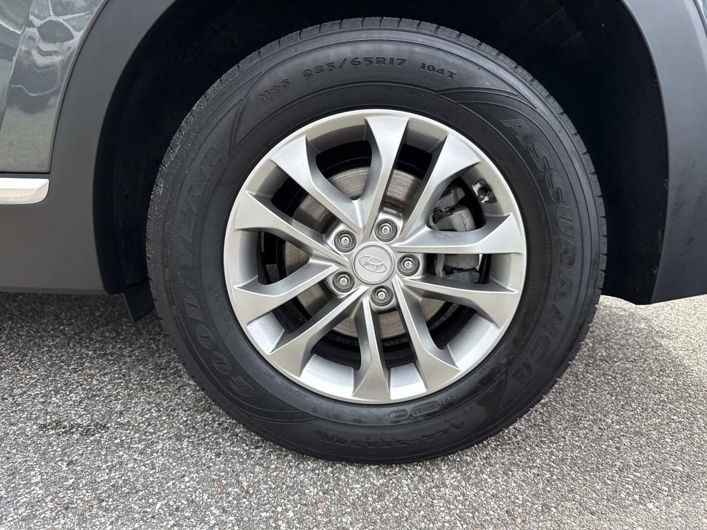 Used 2020 Hyundai Santa Fe SEL image 11