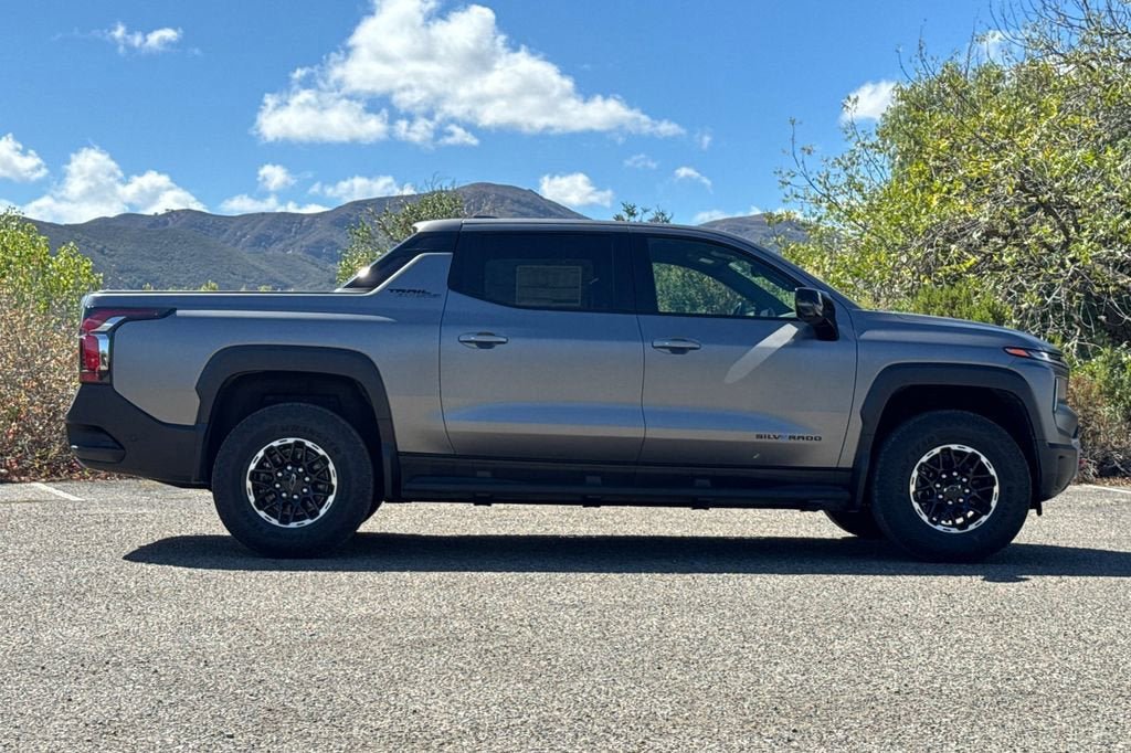 New 2026 Chevrolet Silverado EV Trail Boss AWD/4WD video 3