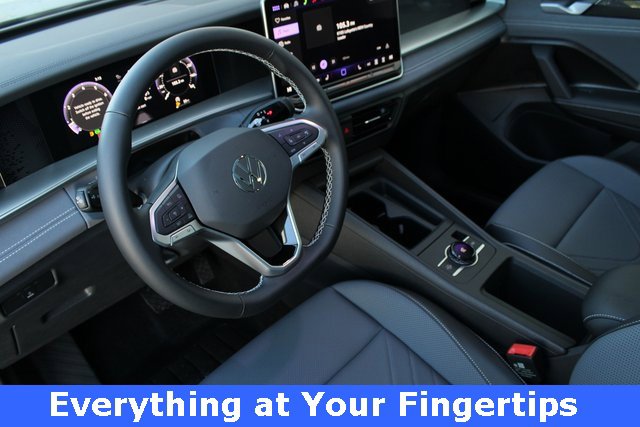New 2026 Volkswagen Tiguan SE image 2