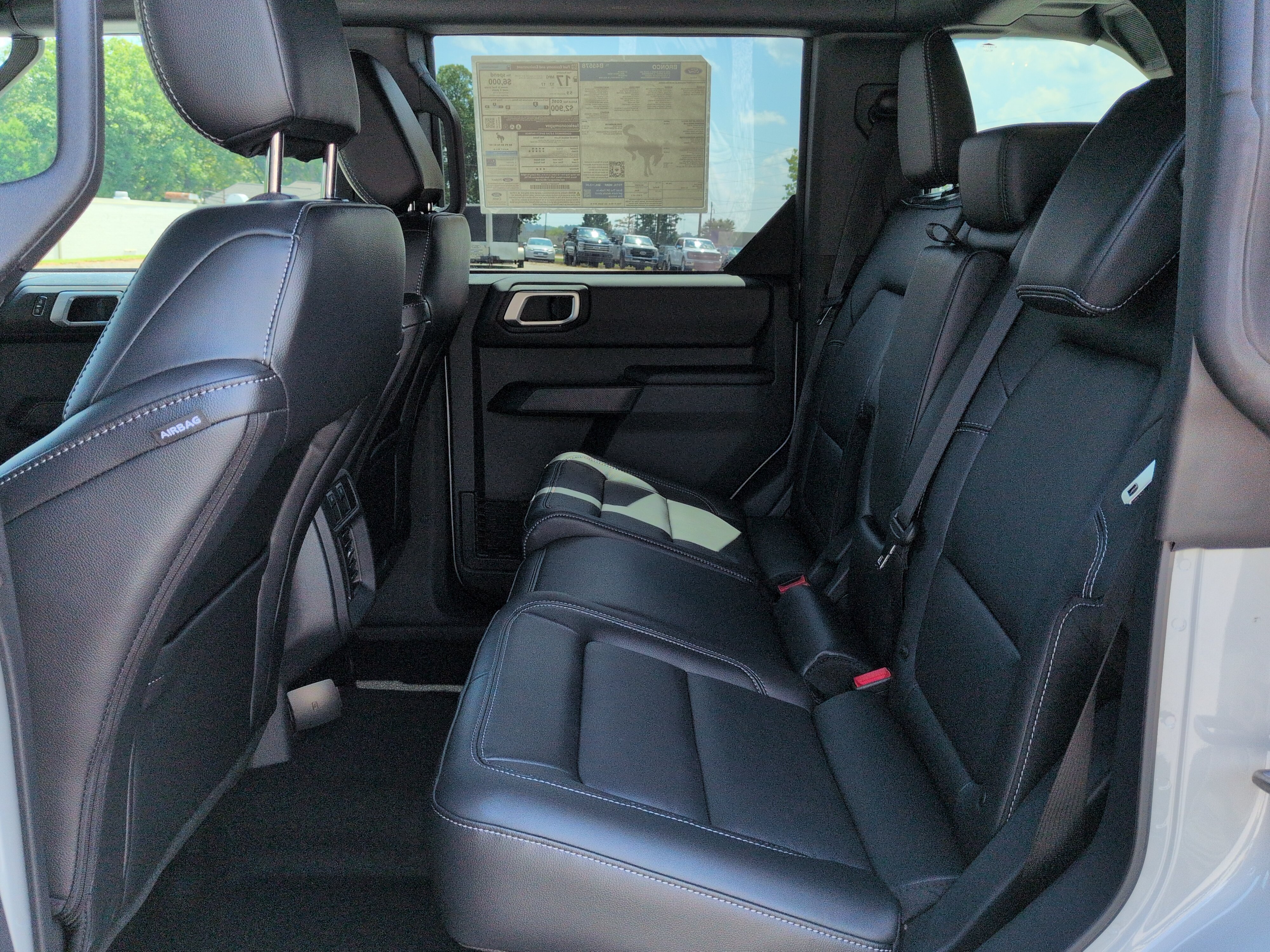 New 2026 Ford Bronco Outer Banks w/ Sasquatch Package AWD/4WD image 12