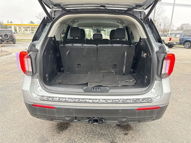 Used 2025 Ford Explorer Active image 25