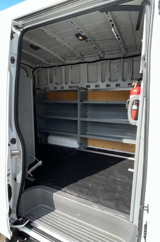 Used 2020 Nissan NV 2500 SV image 33