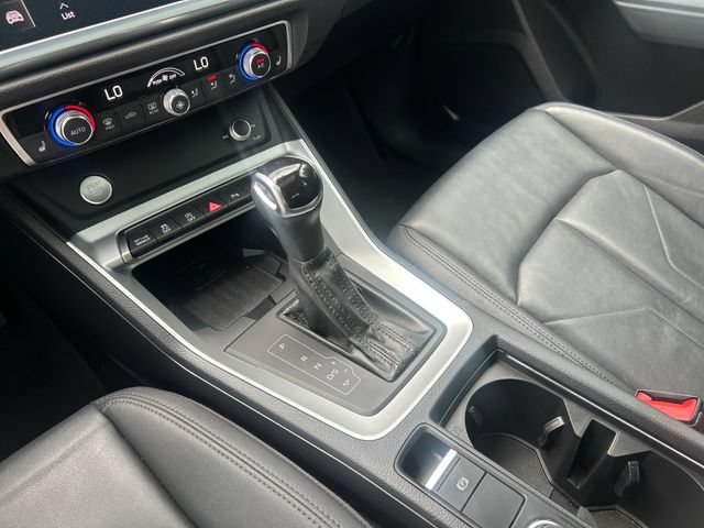 Used 2020 Audi Q3 2.0T Premium Plus w/ Premium Plus Package AWD/4WD image 15