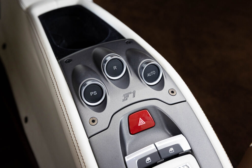 Certified 2014 Ferrari 458 Italia Coupe image 38