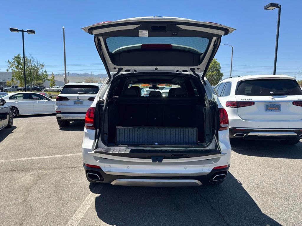 Used 2018 BMW X5 sDrive35i w/ Driving Assistance Package RWD image 16