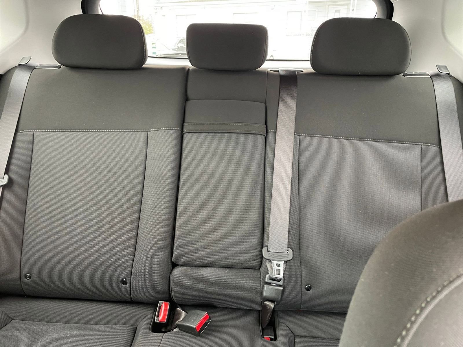 Used 2025 Hyundai Kona SEL image 32