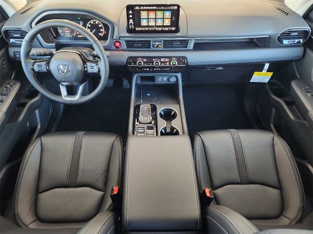 New 2025 Honda Pilot Touring image 11
