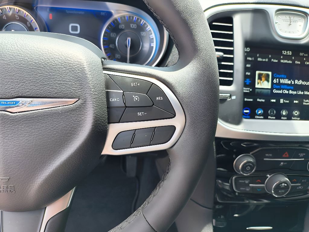 Used 2023 Chrysler 300 Touring w/ Sport Appearance Package image 16
