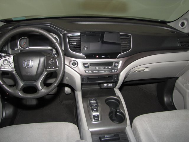 Used 2021 Honda Pilot EX image 14
