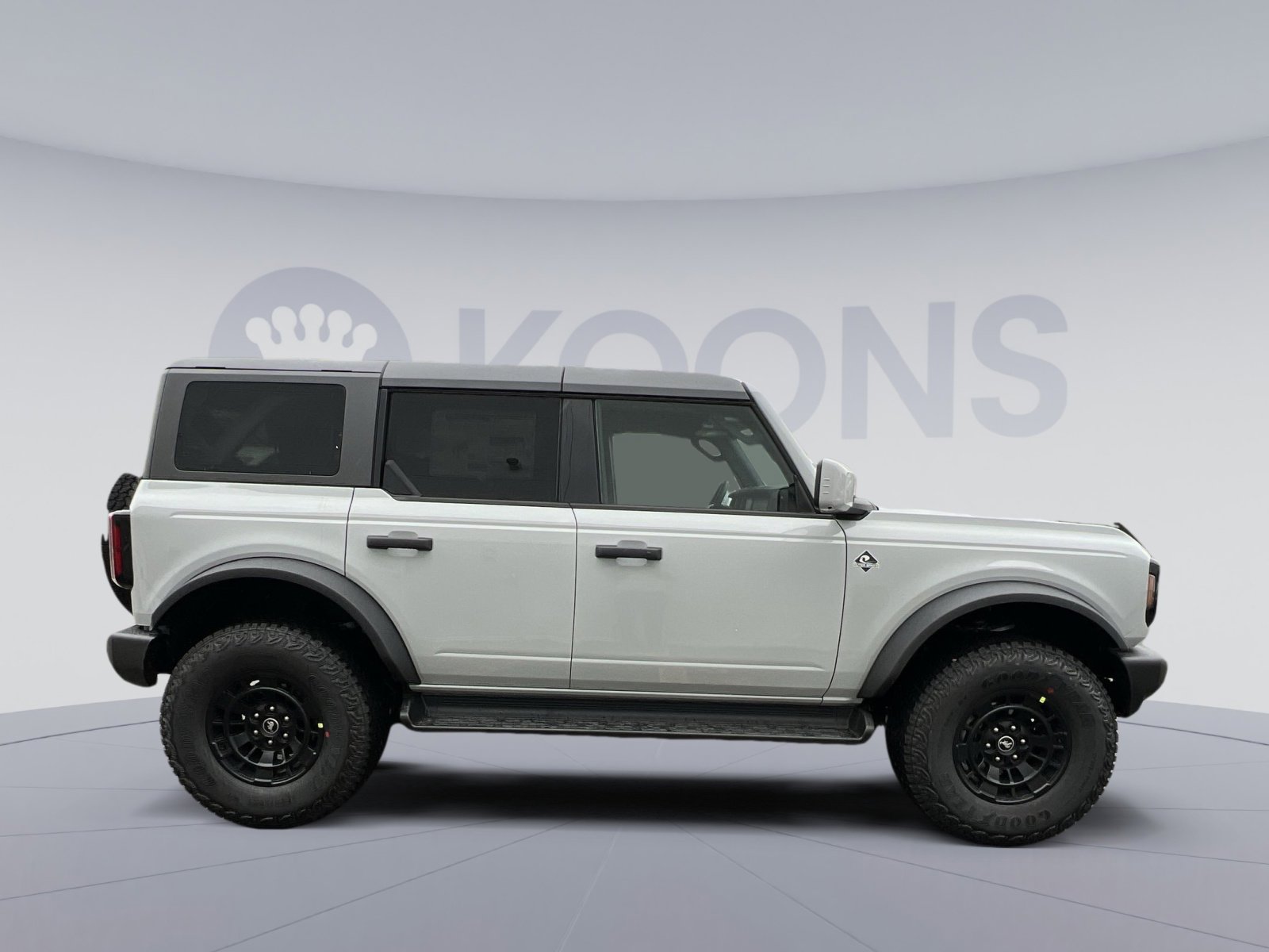 New 2026 Ford Bronco Outer Banks w/ Sasquatch Package image 8