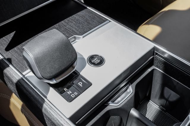 New 2026 Land Rover Range Rover SE AWD/4WD image 29