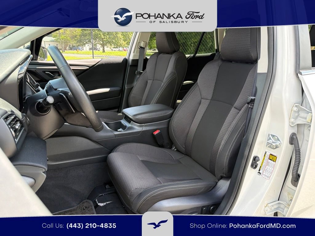 Used 2025 Subaru Outback Premium AWD/4WD image 17