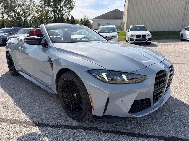Used 2025 BMW M4 xDrive Competition w/ Executive Package AWD/4WD image 4