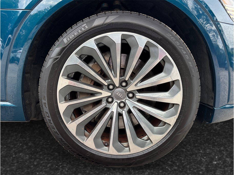 Used 2019 Audi e-tron Prestige w/ Prestige Package AWD/4WD image 13
