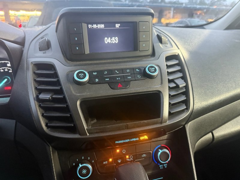 Used 2020 Ford Transit Connect XL image 14