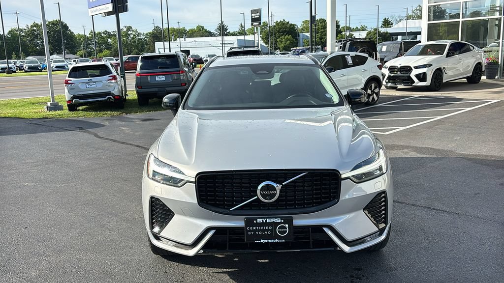 Certified 2025 Volvo XC60 B5 Plus AWD/4WD image 5