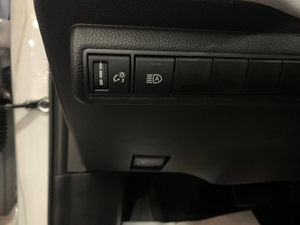 Used 2025 Toyota Corolla FX w/ Convenience Package FWD image 31