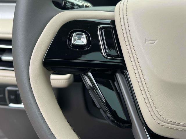 Used 2023 Lincoln Aviator AWD w/ Premium Package image 25