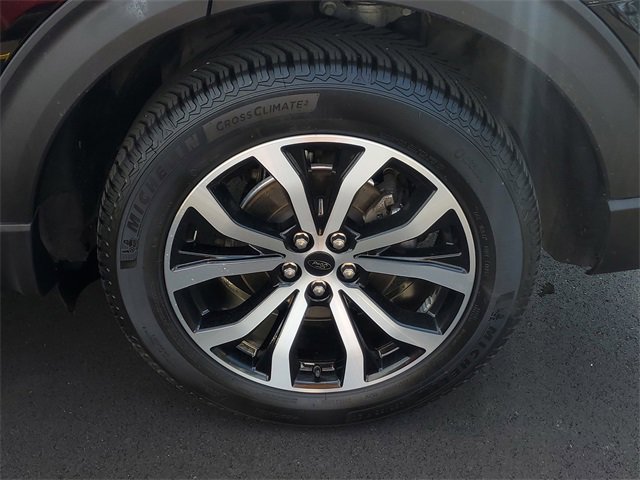 Certified 2020 Ford Explorer ST w/ Premium Technology Package image 5