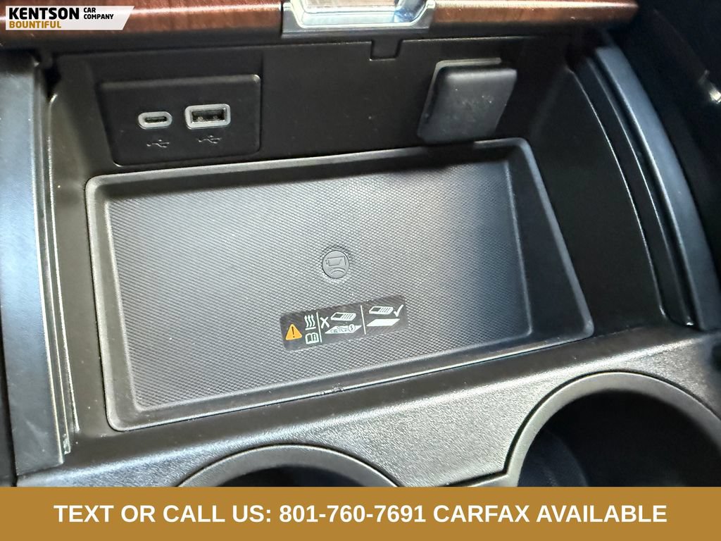 Used 2024 GMC Yukon Denali Ultimate AWD/4WD image 26