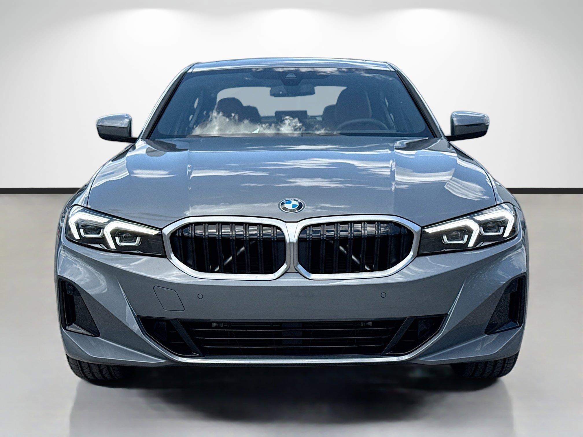 New 2026 BMW 330i xDrive Sedan w/ Convenience Package AWD/4WD image 8