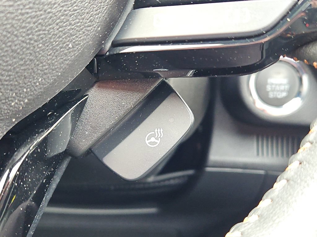 Used 2025 Subaru Forester Touring AWD/4WD image 23