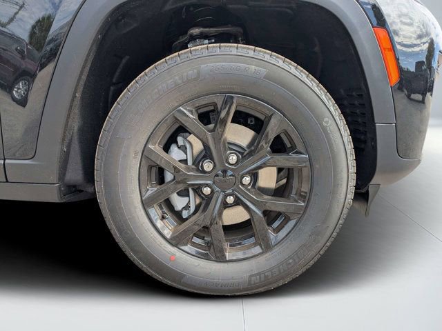 New 2026 Jeep Grand Cherokee Altitude AWD/4WD image 10